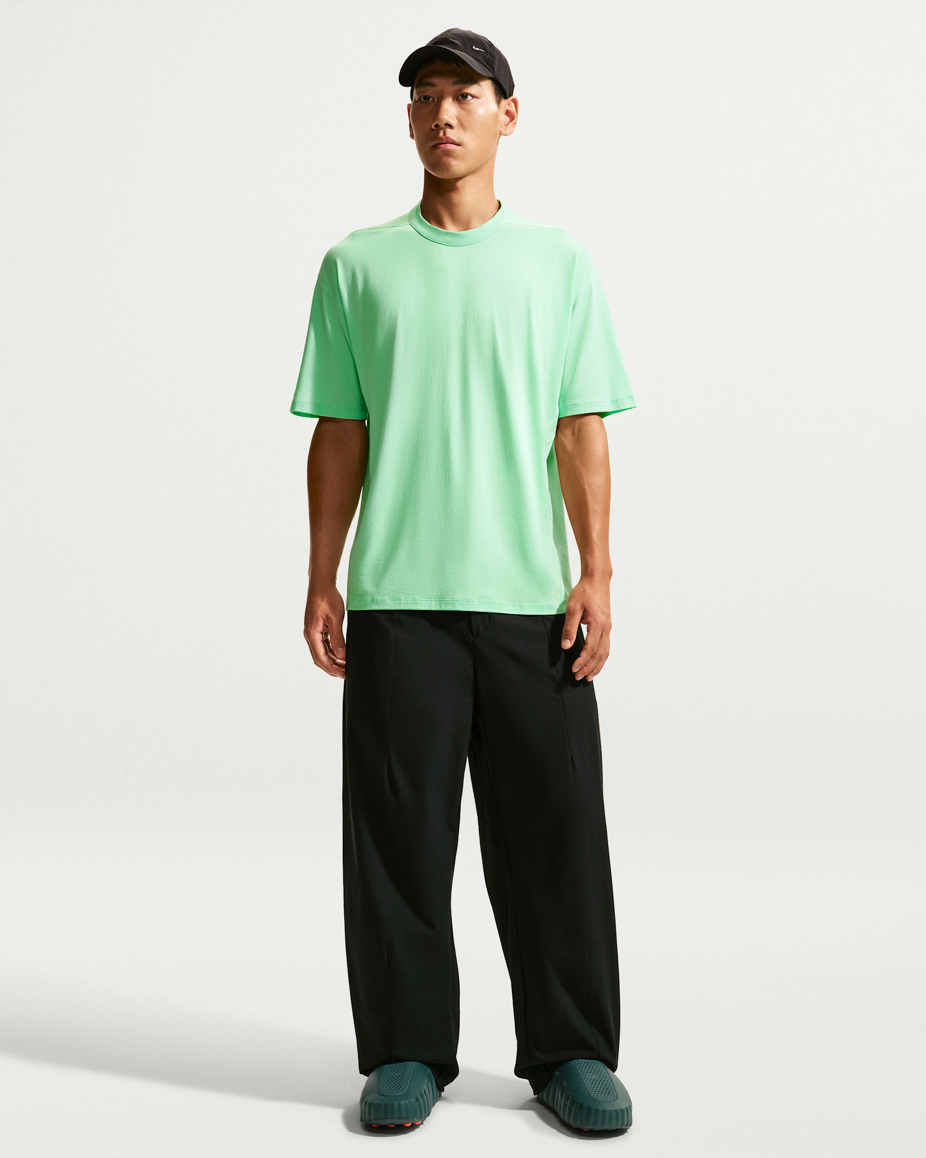 Nike 24.7 PerfectStretch Men's Dri-FIT UV Protection Barrel-Leg